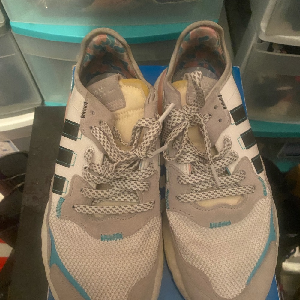 Adidas - Picture 3 of 6
